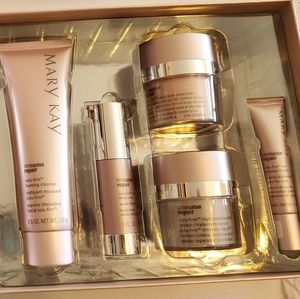 Mary Kay Timewise Repair set